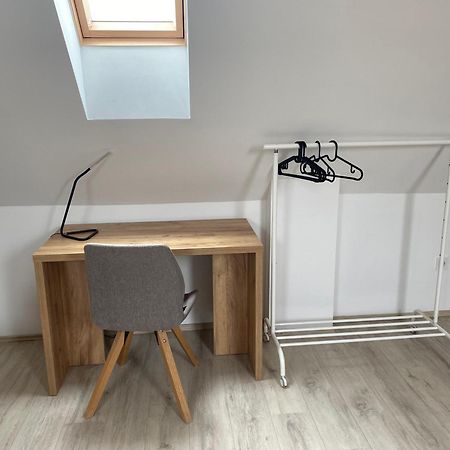 VATUS Apartmanház Vác Esterno foto