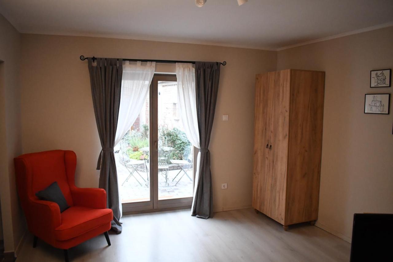 VATUS Apartmanház Vác Esterno foto