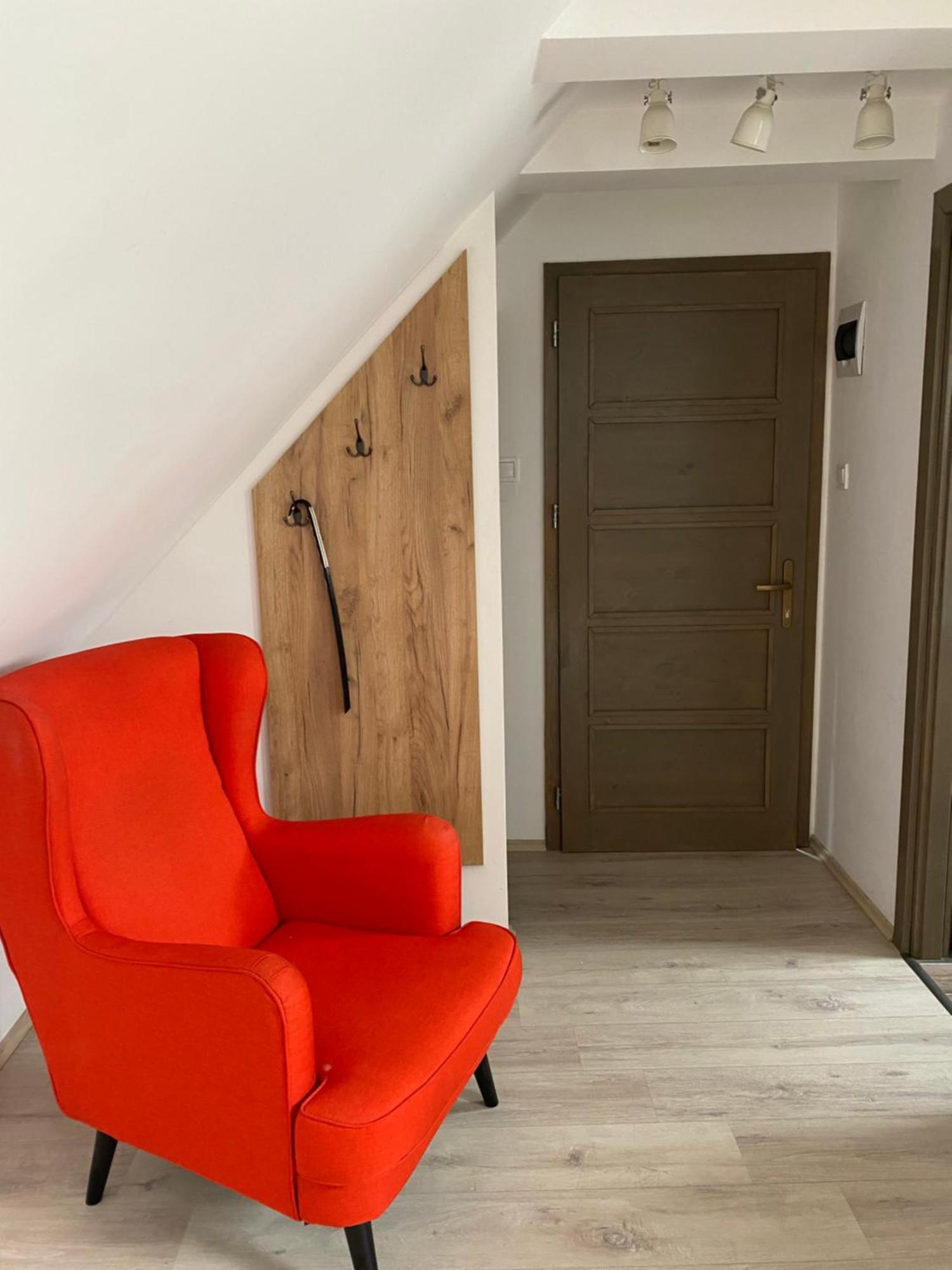 VATUS Apartmanház Vác Esterno foto
