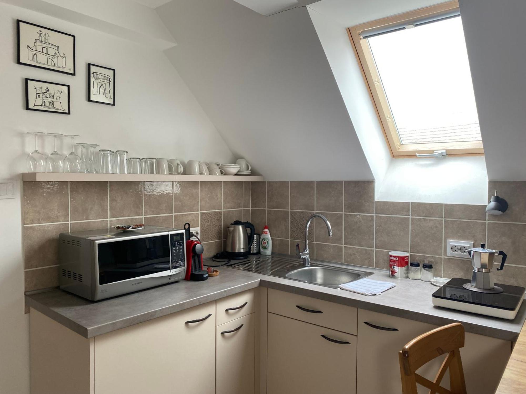 VATUS Apartmanház Vác Esterno foto