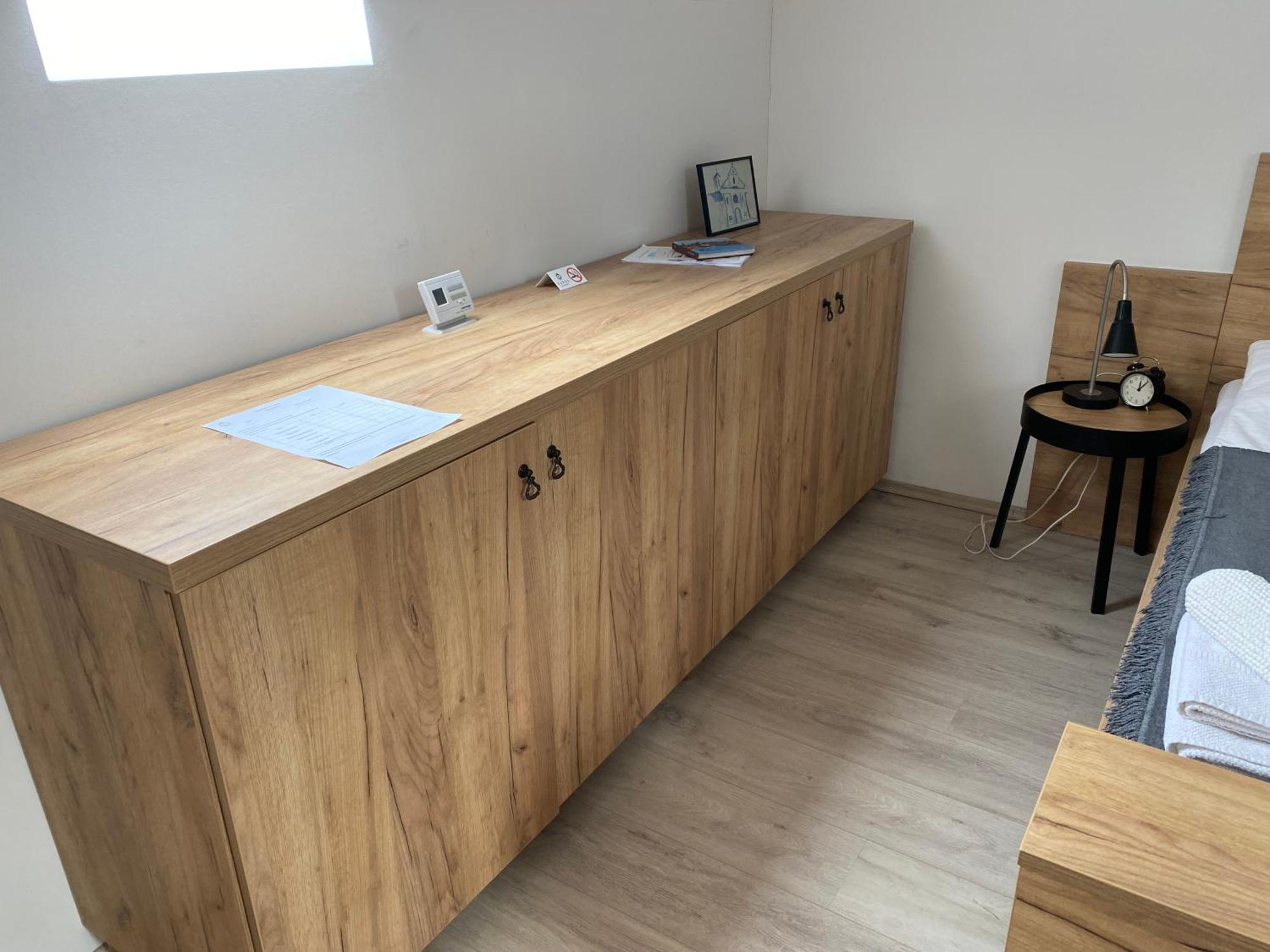 VATUS Apartmanház Vác Esterno foto