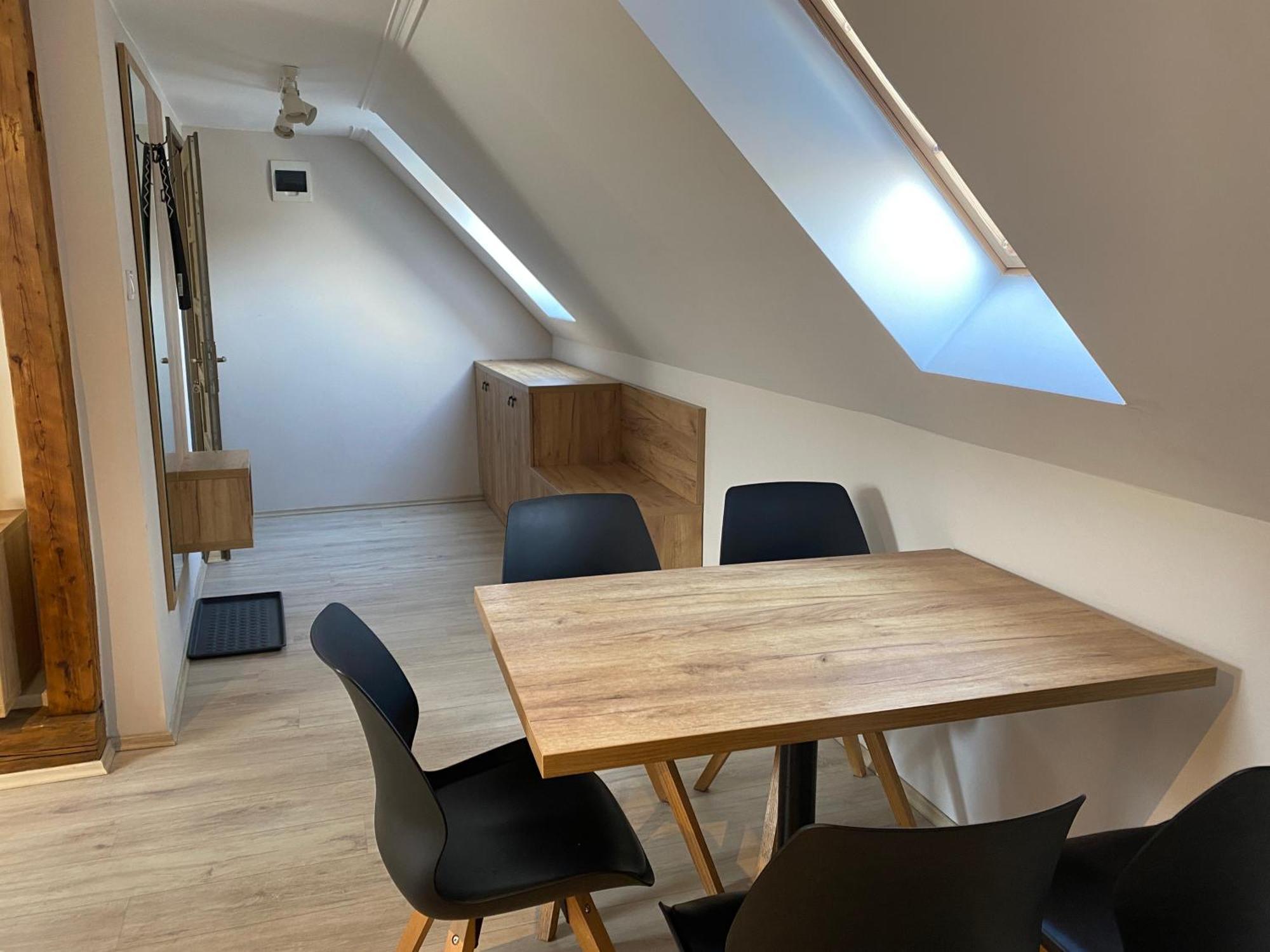 VATUS Apartmanház Vác Esterno foto