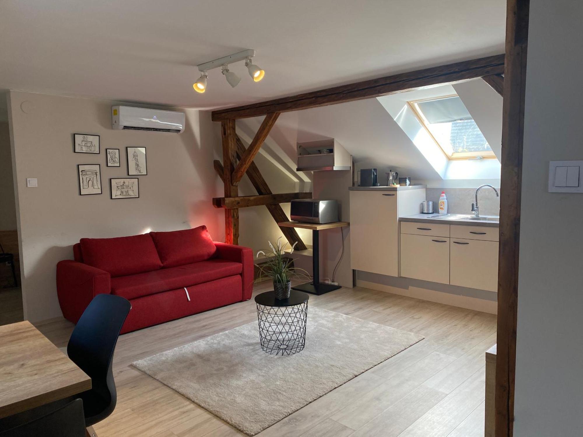 VATUS Apartmanház Vác Esterno foto